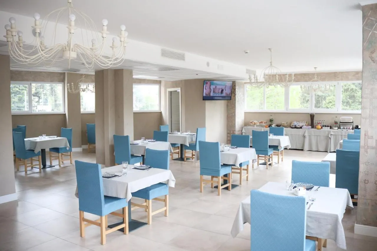 מודנה Hotel Donatello