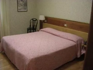 מודנה Hotel Donatello איטליה